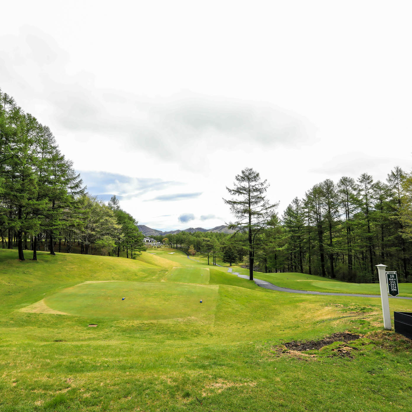 Asama No.18 Hole / 398Y Par4